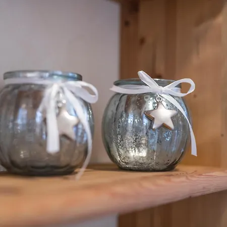 Chez Annie- 2 Avec Garage Sous Terrain شقة ألب دويز